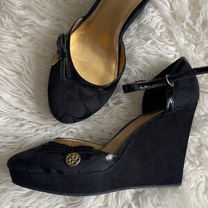 VINTAGE COACH Elegant Black Wedge Shoes